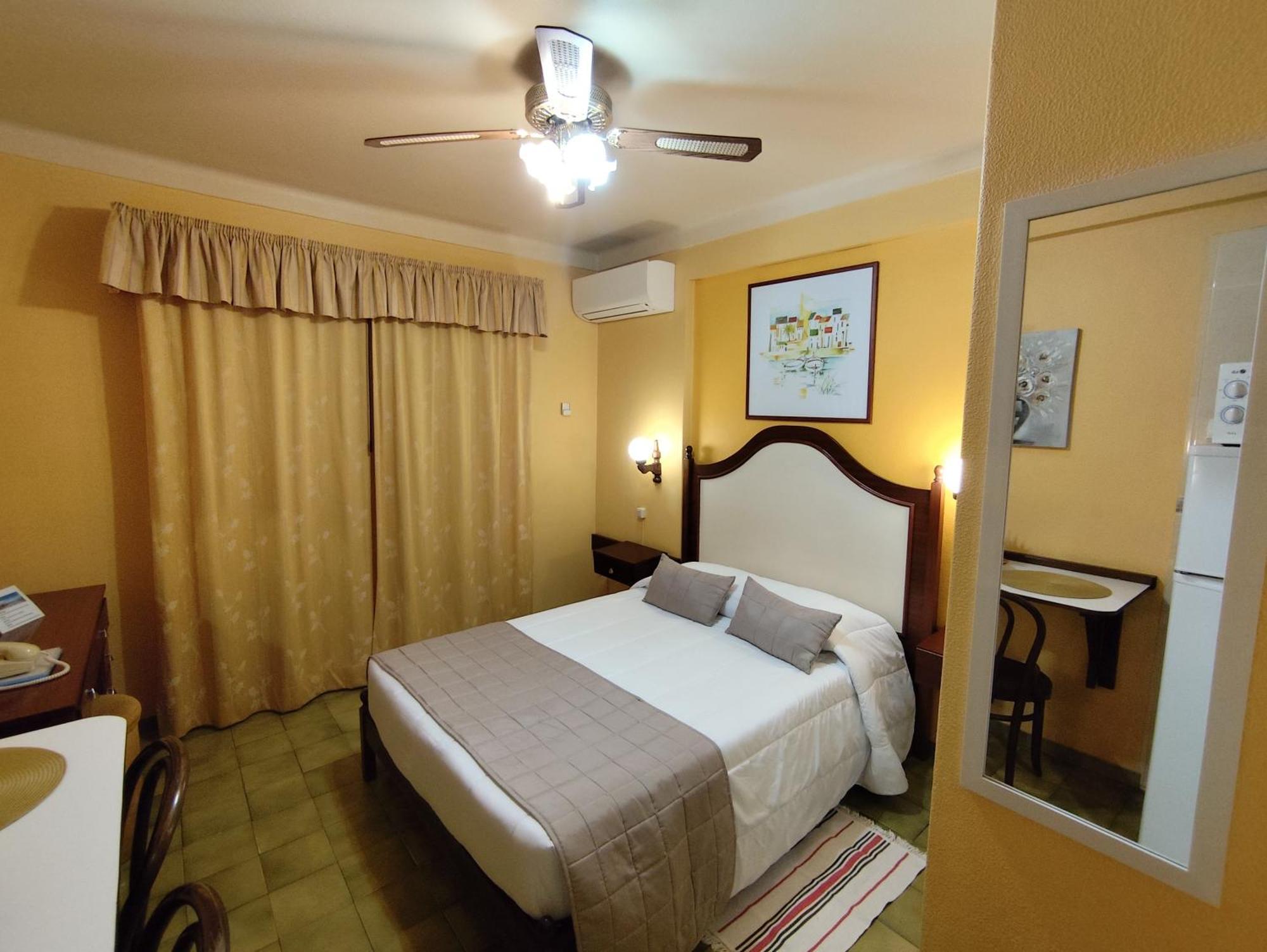 Apartamentos Turisticos Praia Grande Ferragudo  Exterior foto